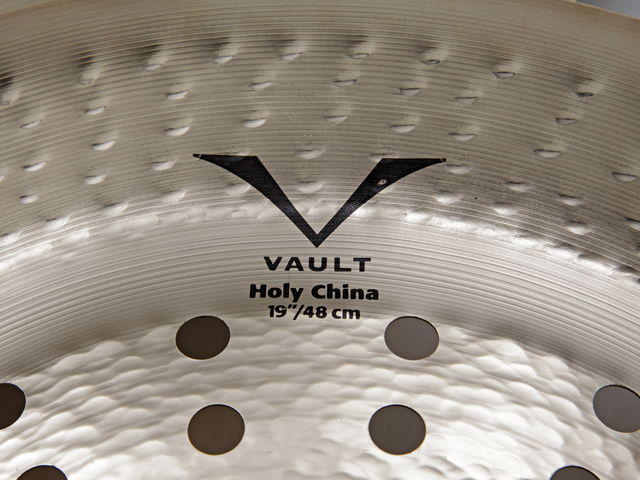 Polished or natural finishes are available of the B20 Bronze alloy cymbals.