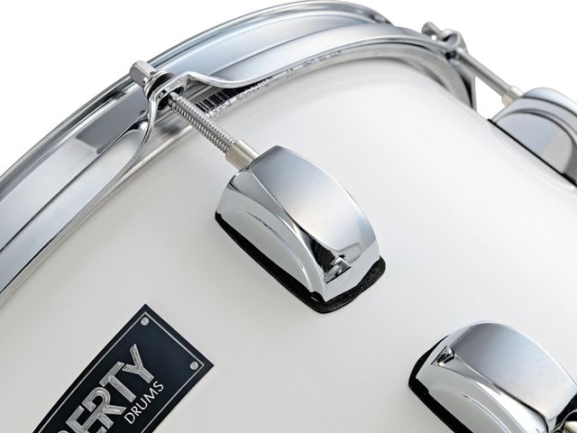 Liberty Drums R Series Kit Liberty's lugs have a distinctive curved design.