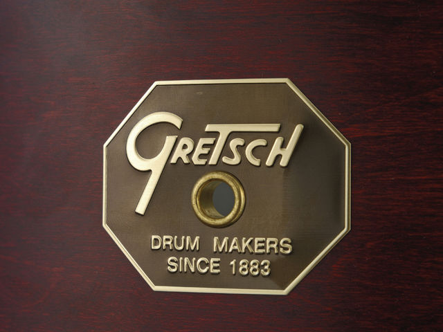 Gretsch USA Standard Kit The USA Standard spec is identical to Gretsch's renowned USA Custom kits.