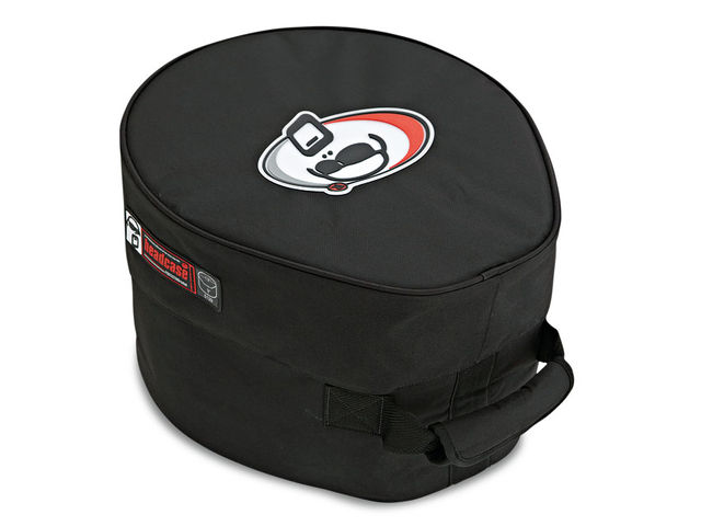 The PR tom case takes both hardware mounted  and floor toms.