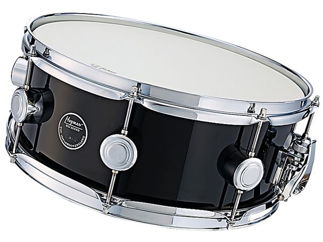 Hayman Showman Big Sound drum kit The snare is light and has only eight lugs where the original Hayman had 10