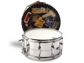 Vintage drum gear: Slingerland snares and Satin Flame Pearl kit