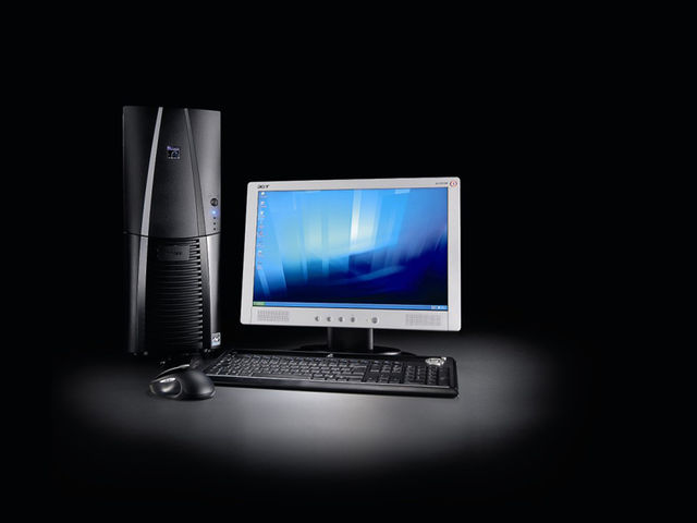 Inta Audio AMD 64 X2 Dual-Core Workstation The Inta Audio AMD 64 X2 Dual-Core Workstation delivers in all the right areas, and it's also quiet and good looking.