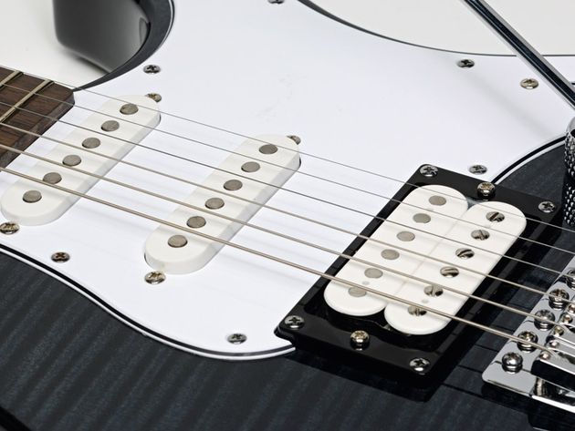 Yamaha Pacifica 212 VFM The VFM adds a certain sophistication to Yamaha's entry-level icon.