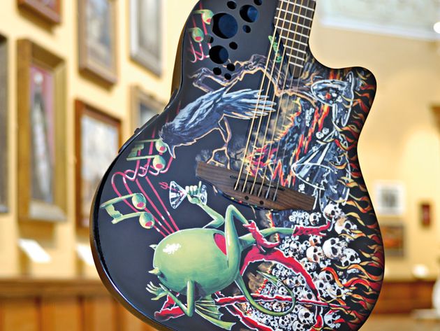 Ovation DJA34 Bone Yard (£350)
