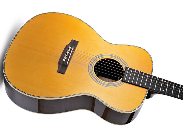 Recording King RO-127 The shorter scale-length makes for nice playability.