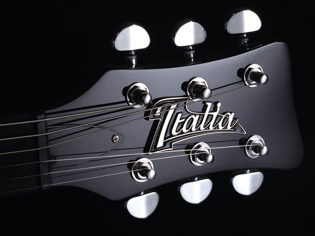 The Mondial's electric sound is excellent.