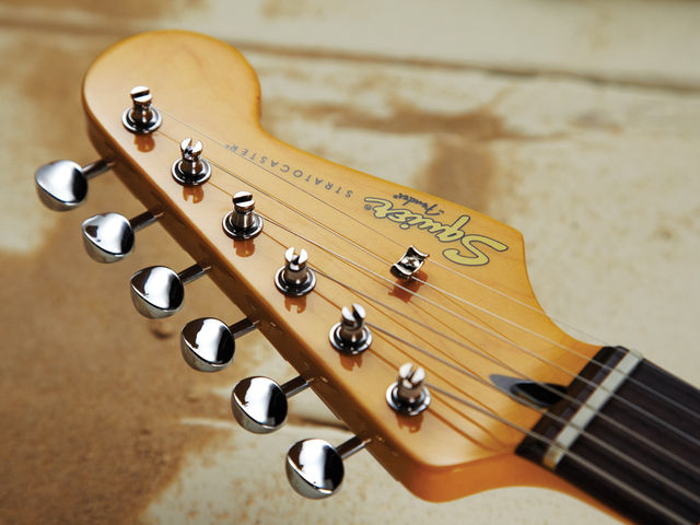 The Vintage Modified Surf Strat lacks a period-correct matching headstock, but this is a teensy gripe.