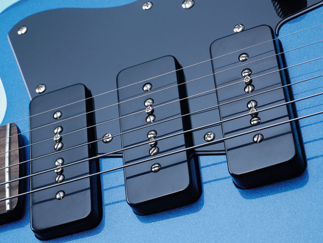 Reverend Jetstream 390 This triple headed assault gives you some versatile sounds