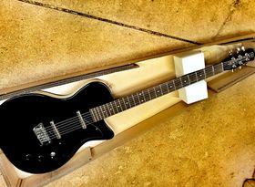 In pictures: Danelectro '56 Baritone unboxed