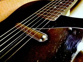 In pictures: Danelectro '56 Baritone unboxed
