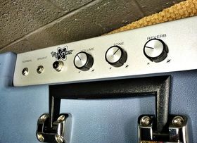 In pictures: Fender Pawn Shop Special Vaporizer unboxed