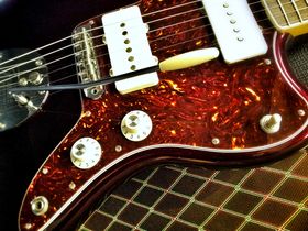In pictures: Fender Troy Van Leeuwen Jazzmaster unboxed