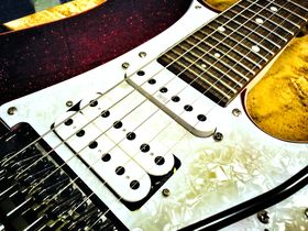 In pictures: Ibanez RG550XH unboxed