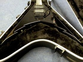 In pictures: Jackson Corey Beaulieu USA Signature KV6 unboxed