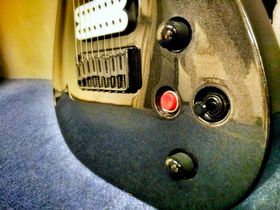 In pictures: Jackson Pro Series DKA8 Dinky unboxed
