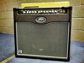 In pictures: Peavey ValveKing Combo 50 unboxed