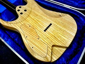 In pictures: Sabre Syren 6 unboxed