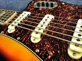 In pictures: Squier Vintage Modified Bass VI unboxed