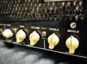 In pictures: Vox Night Train NT15H-G2 unboxed