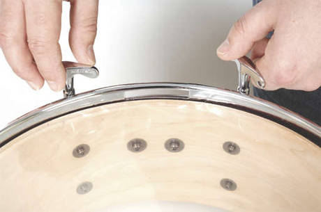 Snare drum tuning