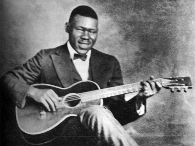 Play acoustic like Blind Blake