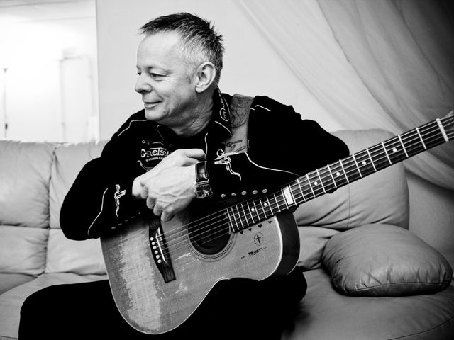 Tommy Emmanuel's harmonics masterclass