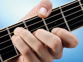 50 steps to better electric guitar tone