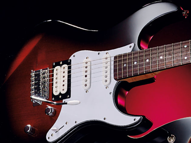 Yamaha Pacifica 112V £199
