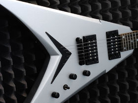 22 cool electric guitars under £300