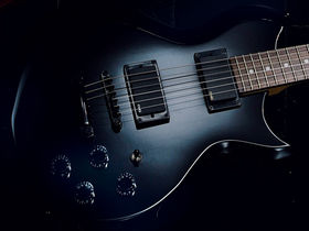 25 smokin' electric guitars under £500