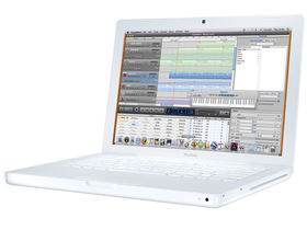Apple quietly updates white MacBook
