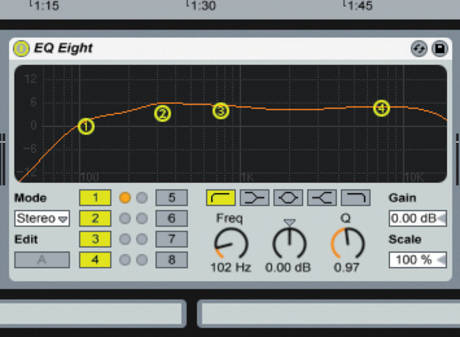 Massive synth bass sound