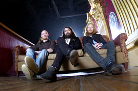 Biffy Clyro unplug for Takamine