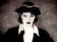 Amanda Palmer tells label 'Drop me'...in song
