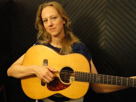 VIDEO: Ana Egge shows off her homemade guitar