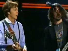 Grammy guitar jam: Paul McCartney, Dave Grohl, Bruce Springsteen, Joe Walsh