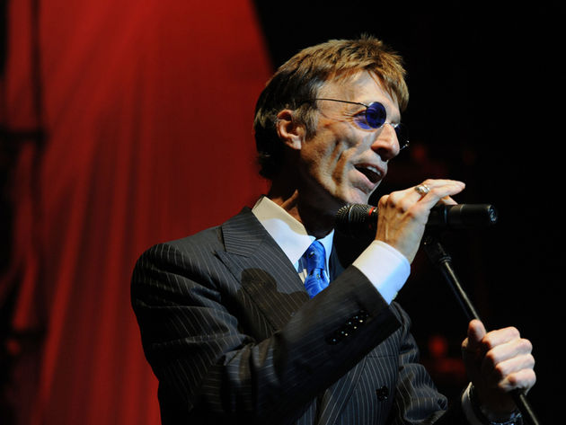 Robin Gibb performing in Sydney in 2010.