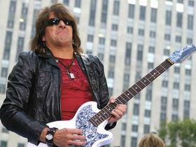 Richie Sambora: new Bon Jovi album The Circle "rocks hard"