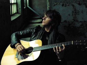 Richie Sambora talks Bon Jovi, guitars and Lost Highway