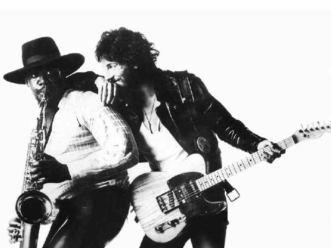 bruce springsteen clarence clemons silhouette. ruce springsteen clarence clemons photos. Bruce Springsteen posts his