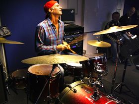 Chad Smith's surprise drum lesson
