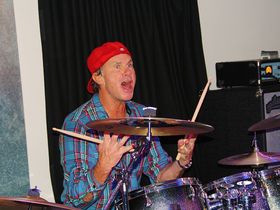 Chad Smith's surprise drum lesson
