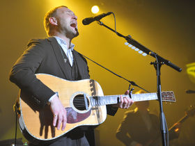 David Gray talks production, atmospherics and his new album, Mutineers