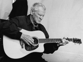 Bluegrass guitar legend Doc Watson dies aged 89