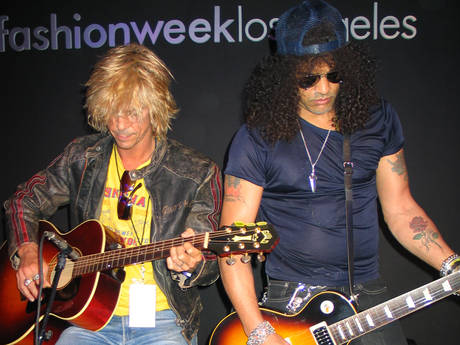 duff-and-slash-almost-acoustic-corbis-460-100-460-70.jpg