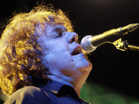 Guitar legend Gary Moore dies at age 58