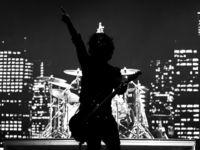Green Day rock Seattle in tour opener