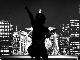 Green Day rock Seattle in tour opener