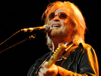 Daryl Hall Amanda Aspinall